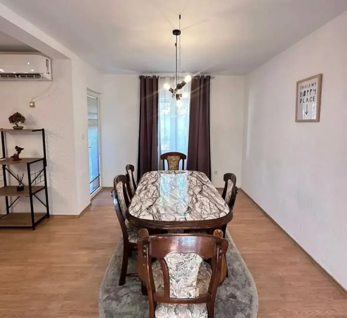 Izdavanje, dvosoban stan, 100m², Tološi, Podgorica