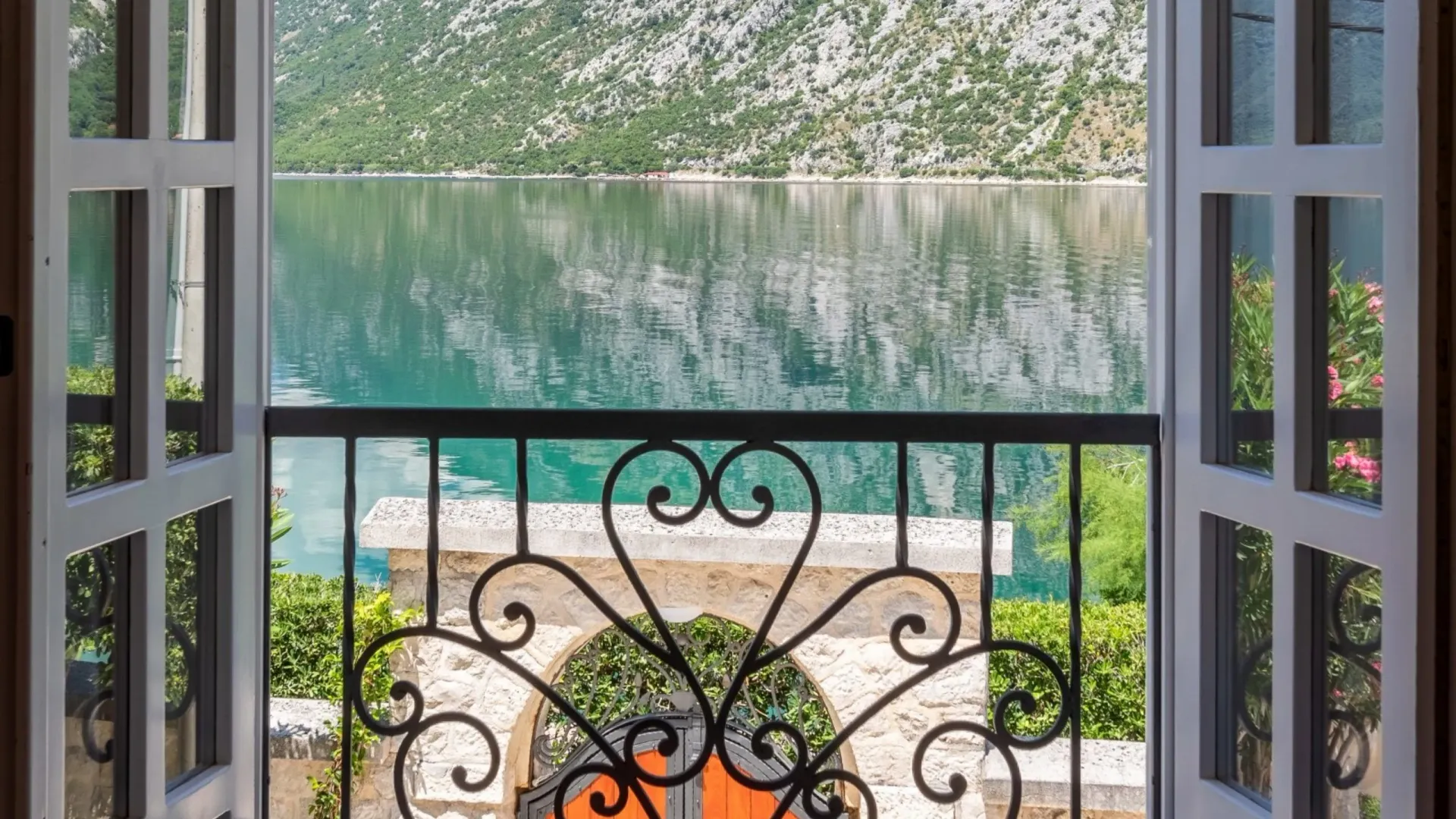 Sale, house, 409m², Ljuta, Kotor