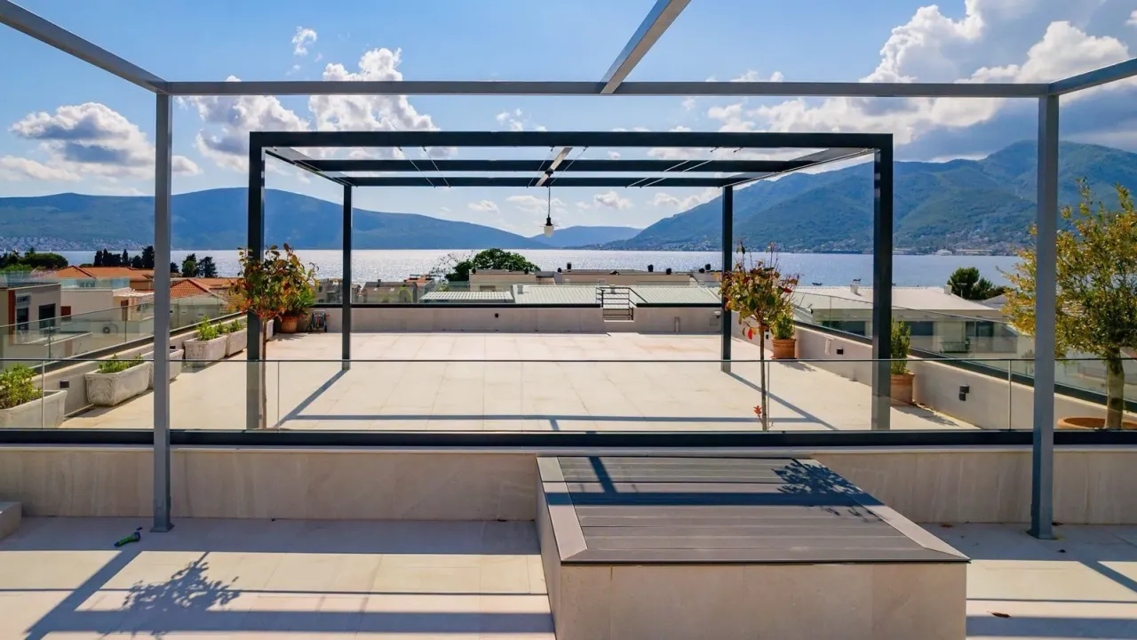 Sale, two bedroom apartment, 154m², Tivat, Crna Gora