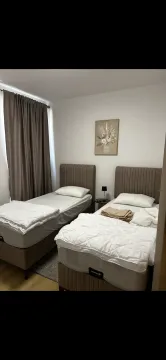 Prodaja, dvosoban stan, 57m², Centar, Kolašin - image 5
