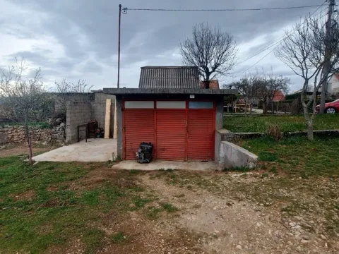 Prodaja, kuća, 67m², Centar, Nikšić - image 6