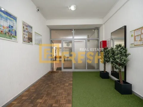 Izdavanje, dvosoban stan, 58m², Blok 9, Podgorica - image 20