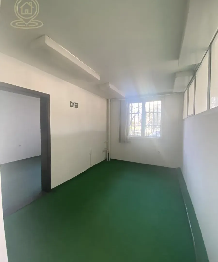 Rent, office space, 240m², Dom zdravlja, Niš