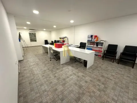 Izdavanje, poslovni prostor, 5546m², Ruma, Srbija - image 18