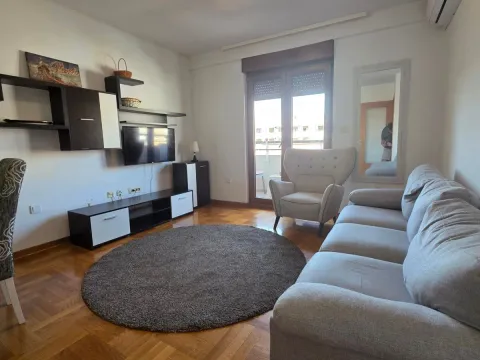 Rent, three bedroom apartment, 71m², Stari Aerodrom, Podgorica