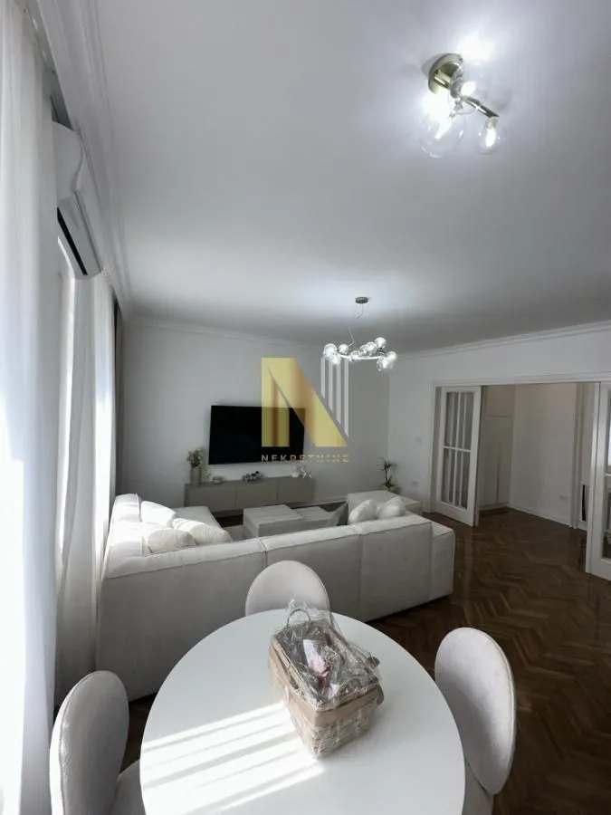 Izdavanje, trosoban stan, 78m², Centar, Novi Sad