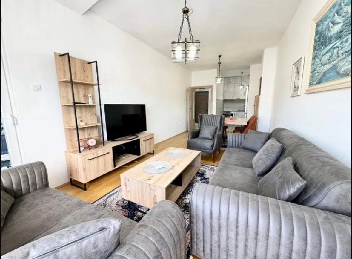 Izdavanje, dvosoban stan, 75m², Ljubović, Podgorica