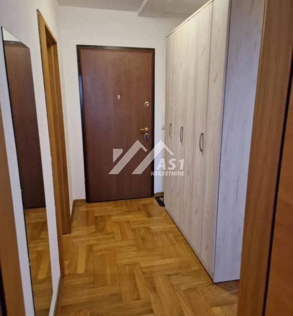Izdavanje, dvosoban stan, 45m², Novi Sad Sve Podlokacije, Novi Sad