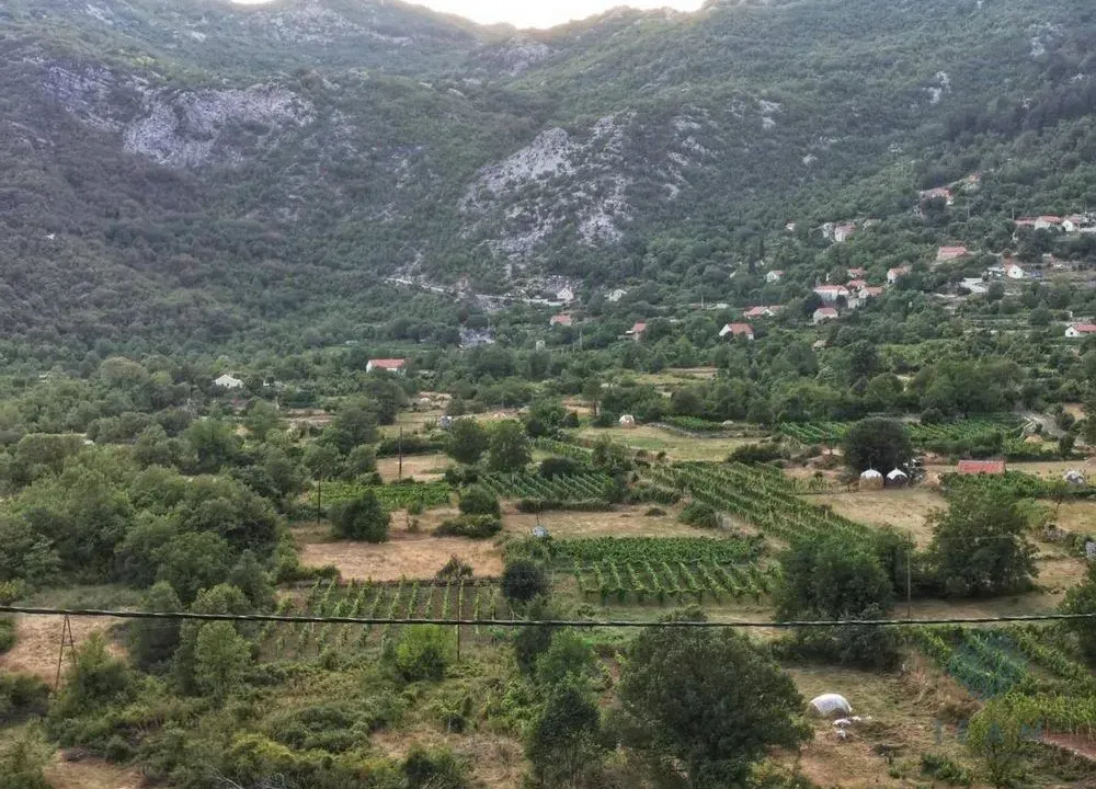 Prodaja, kuća, 135m², Dobrsko Selo, Cetinje
