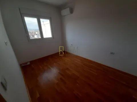 Prodaja, dvosoban stan, 58m², Stari Aerodrom, Podgorica - image 5