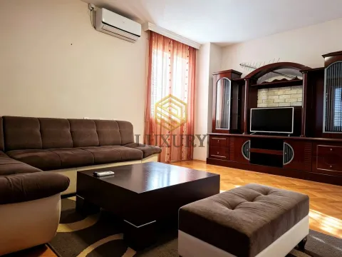 Stan in Tološi