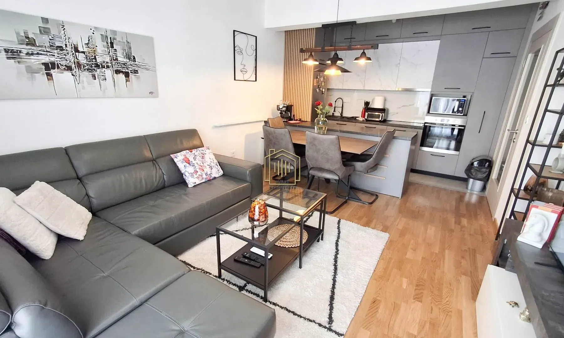 Izdavanje, jednosoban stan, 48m², Stara Varoš, Podgorica