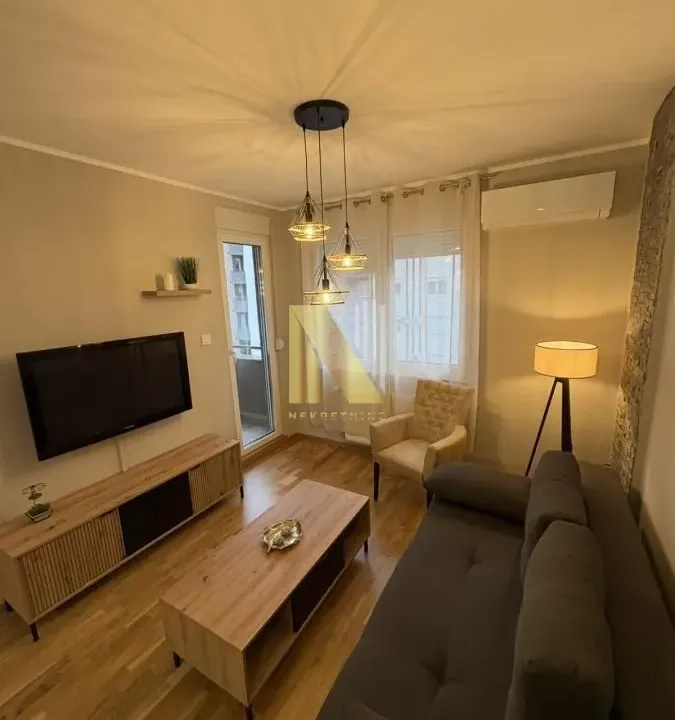 Rent, one bedroom apartment, 39m², Avijatičarsko naselje, Novi Sad Sve Podlokacije