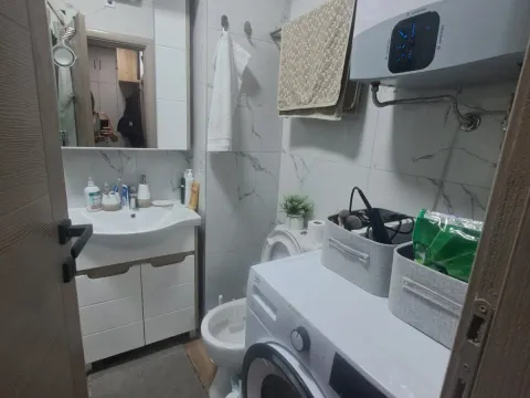 Prodaja, jednosoban stan, 45m², Stari Aerodrom, Podgorica - image 7