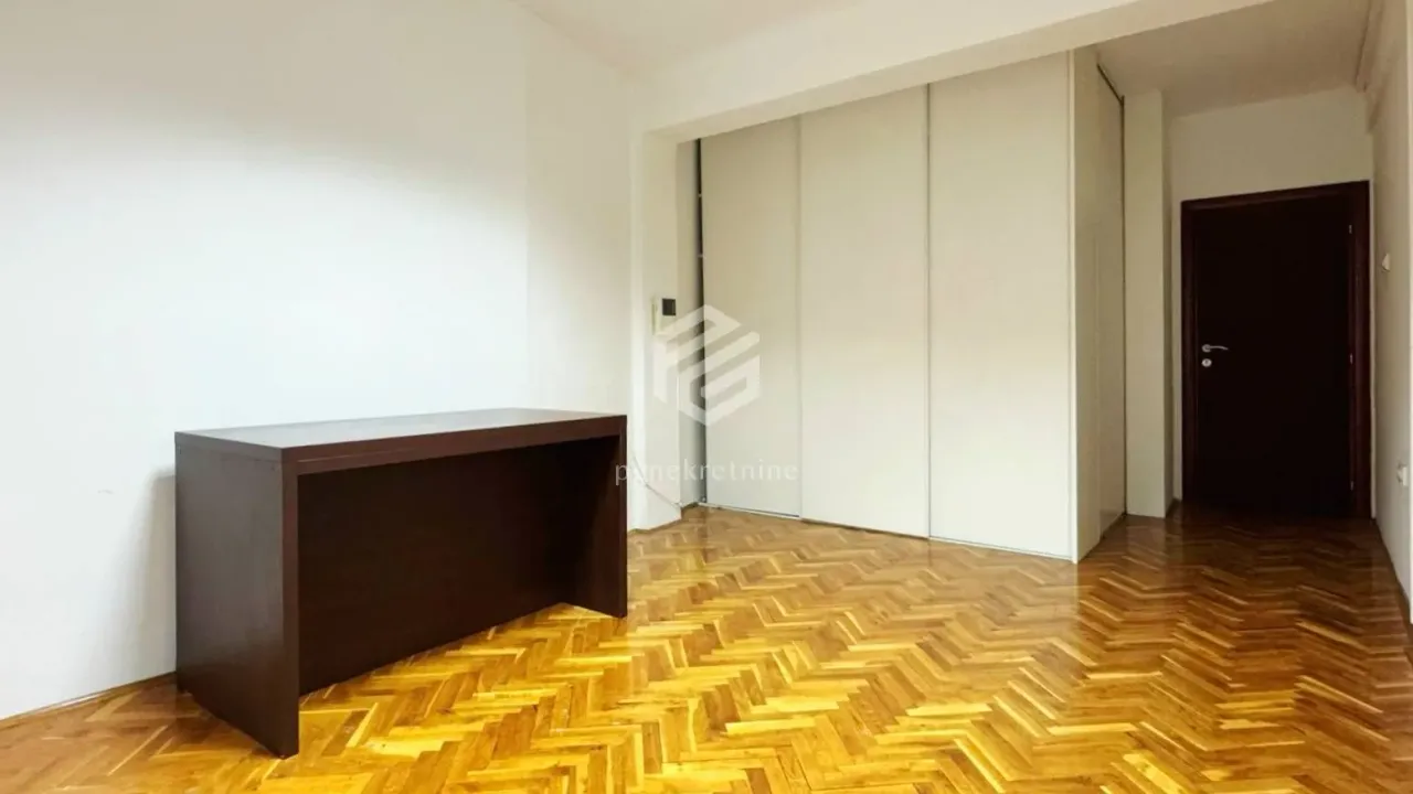 Izdavanje, stan, 33m², Centar, Podgorica