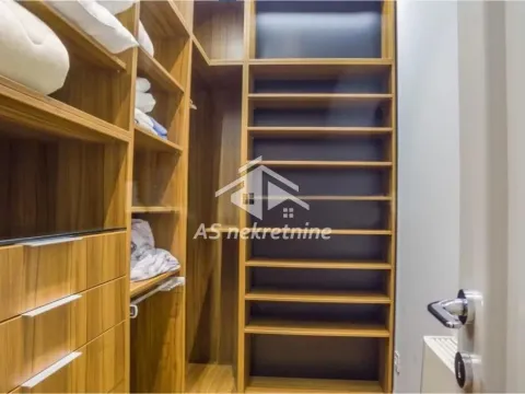 Rent, apartment, 188m², Kalenić Pijaca, Vračar Sve Podlokacije - image 21
