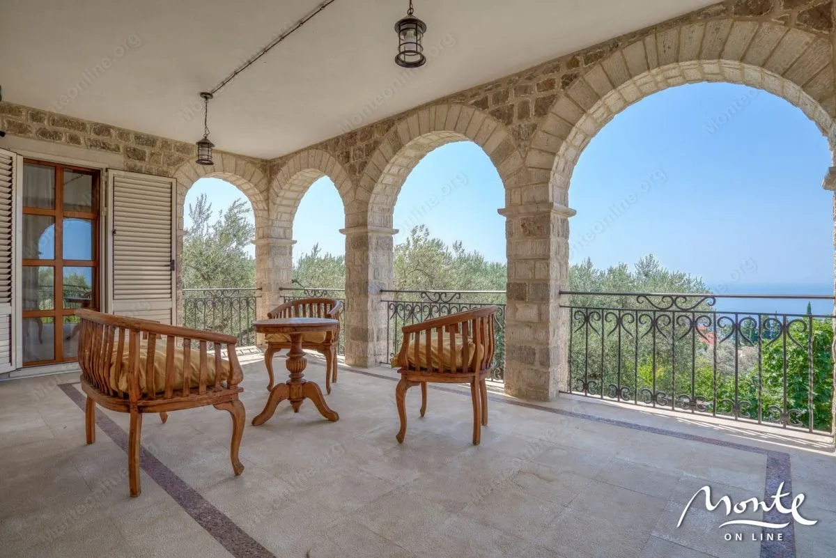 Sale, house, 480m², Reževići, Budva