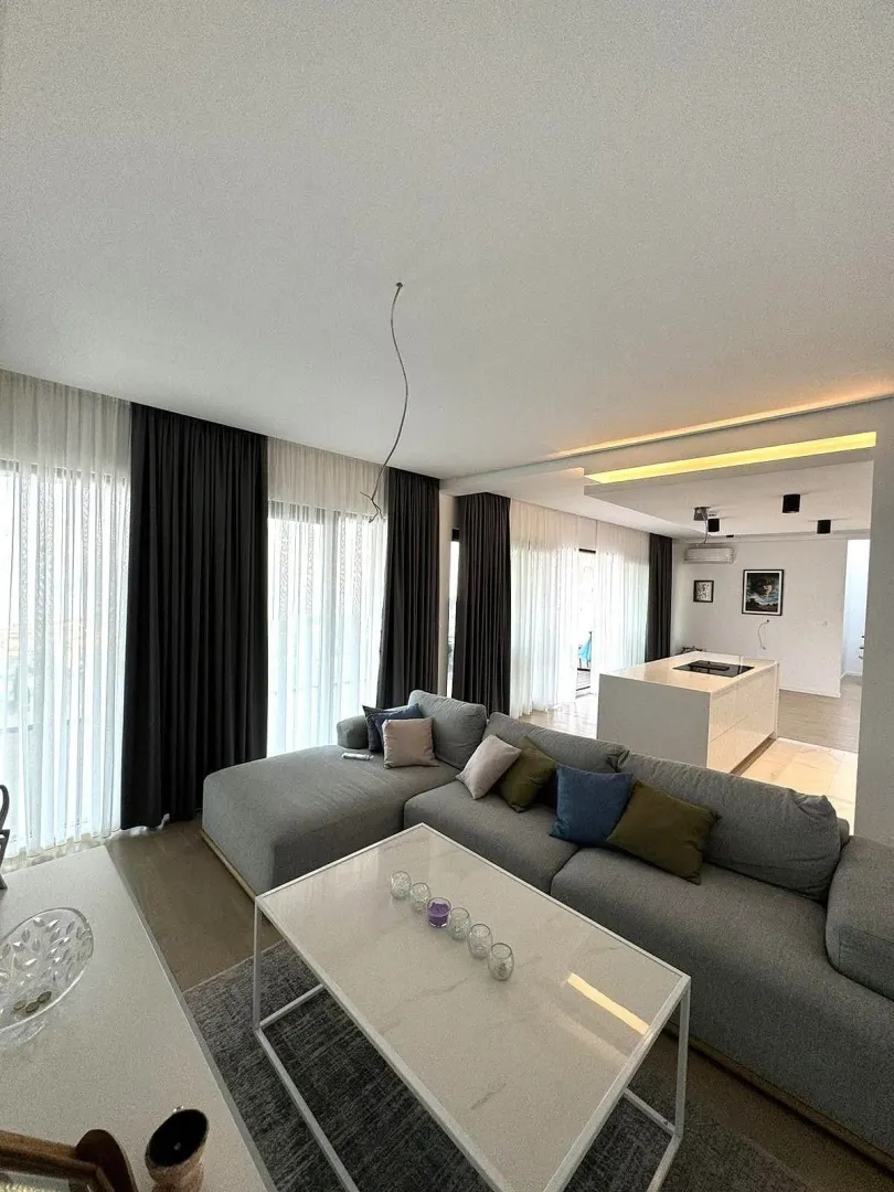 Sale, four bedroom apartment, 264m², Budva, Crna Gora