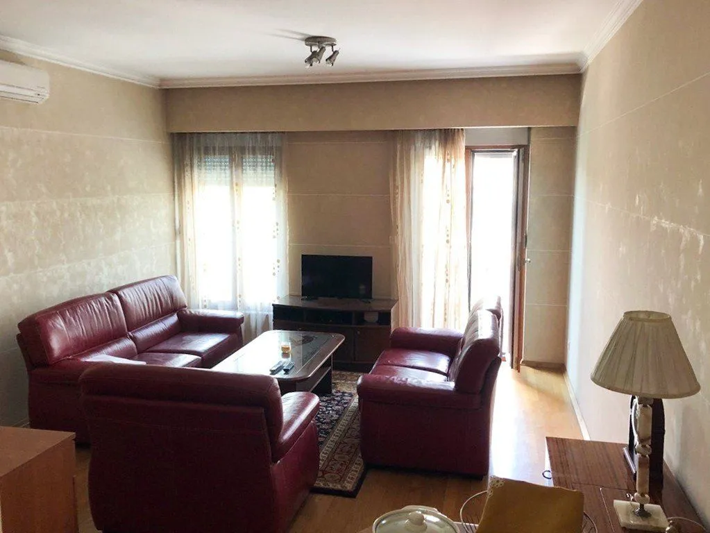 Izdavanje, jednosoban stan, 50m², Centar, Podgorica