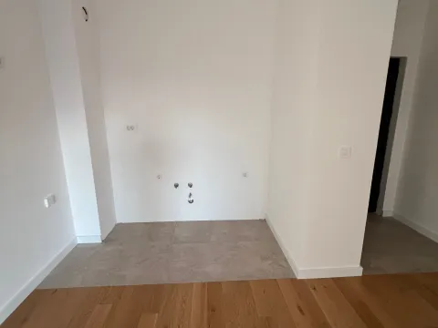 Prodaja, jednosoban stan, 62m², Centar, Bar - image 6