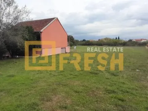 Sale, land lot, 1800m², Farmaci, Podgorica - image 2