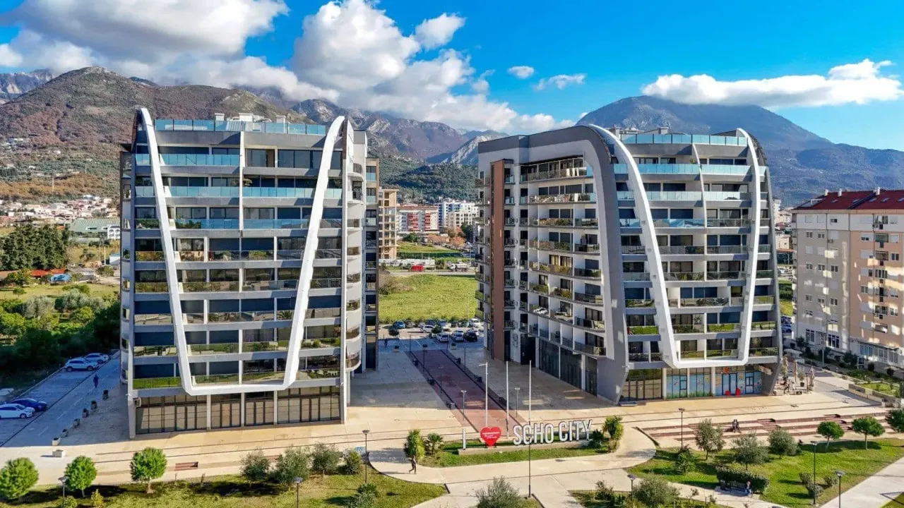 Prodaja, jednosoban stan, 65m², Centar, Bar