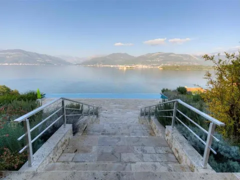 Prodaja, kuća, 517m², Krašići, Tivat - image 25