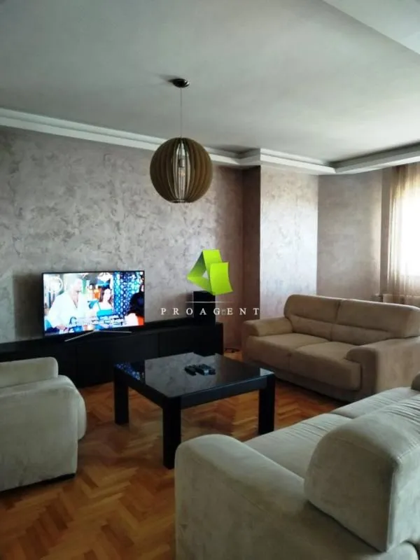 Rent, house, 100m², Palilula, Niš
