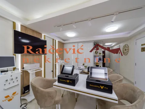 Prodaja, poslovni prostor, 57m², Kalenić Pijaca, Vračar Sve Podlokacije - image 2