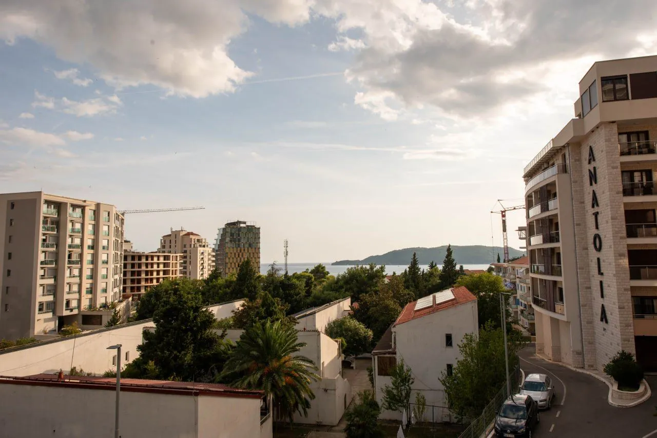 Sale, two bedroom apartment, 55m², Bečići, Budva