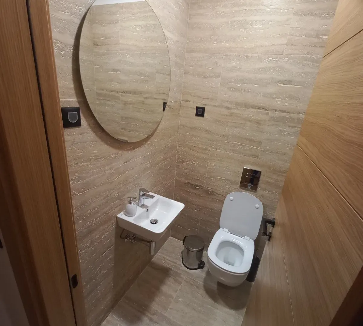 Rent, three bedroom apartment, 101m², Kod Capital Plaze, Podgorica