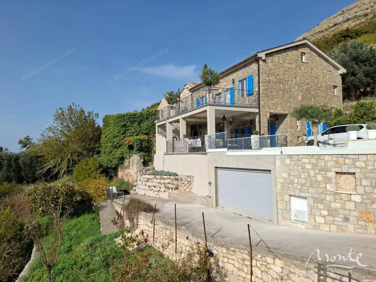 Prodaja, kuća, 116m², Reževići, Budva