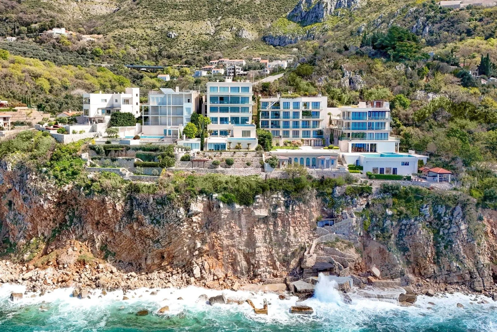Prodaja, trosoban stan, 139m², Rijeka Reževići, Budva
