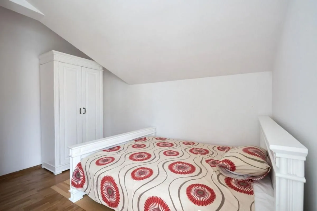 Rent, two bedroom apartment, 70m², Centar, Tivat