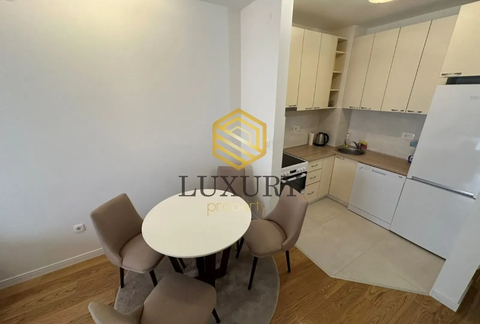 Rent, one bedroom apartment, 42m², Central Point, Podgorica