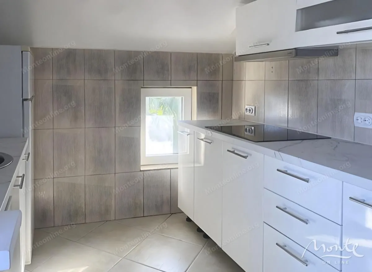 Prodaja, kuća, 105m², Krašići, Tivat