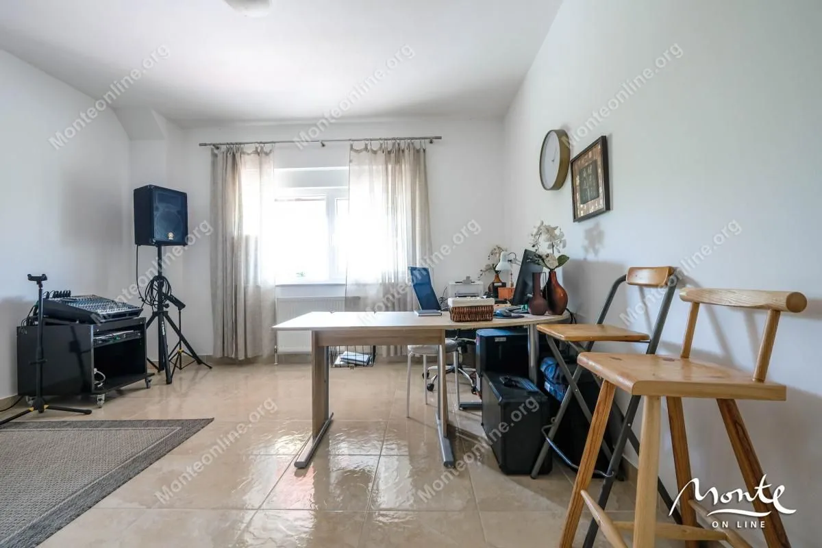 Sale, house, 177m², Krimovica, Kotor
