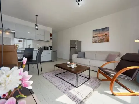 Prodaja, dvosoban stan, 55m², Kamenovo, Budva - image 3