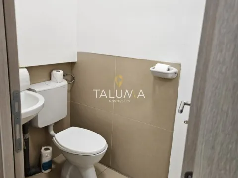 Izdavanje, poslovni prostor, 18m², Preko Morače, Podgorica - image 4