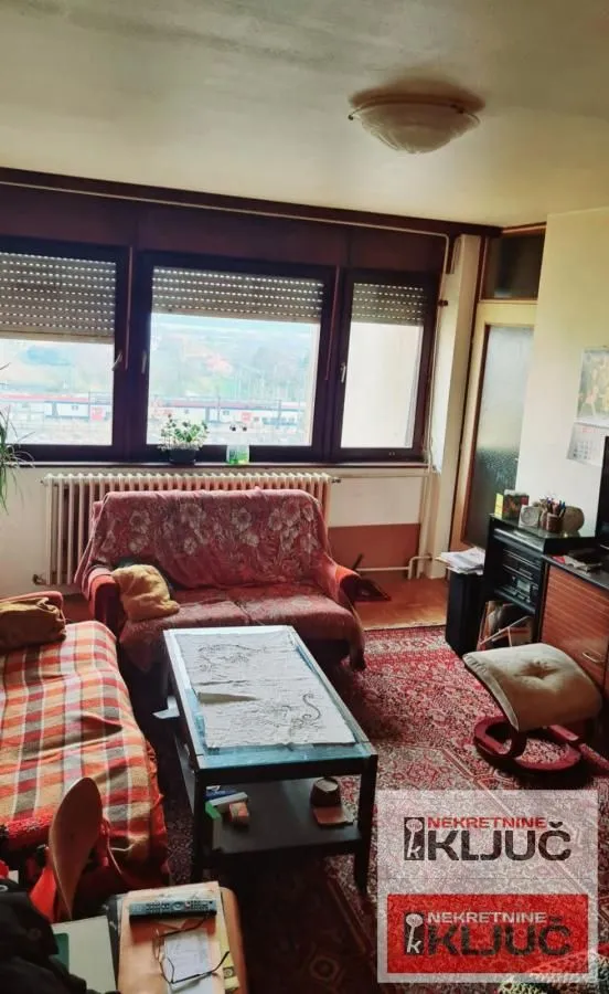 Prodaja, trosoban stan, 73m², Petrovaradin, Novi Sad