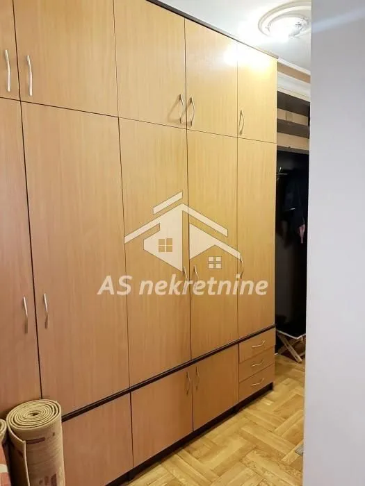 Izdavanje, trosoban stan, 60m², Brace Jerković, Voždovac Sve Podlokacije