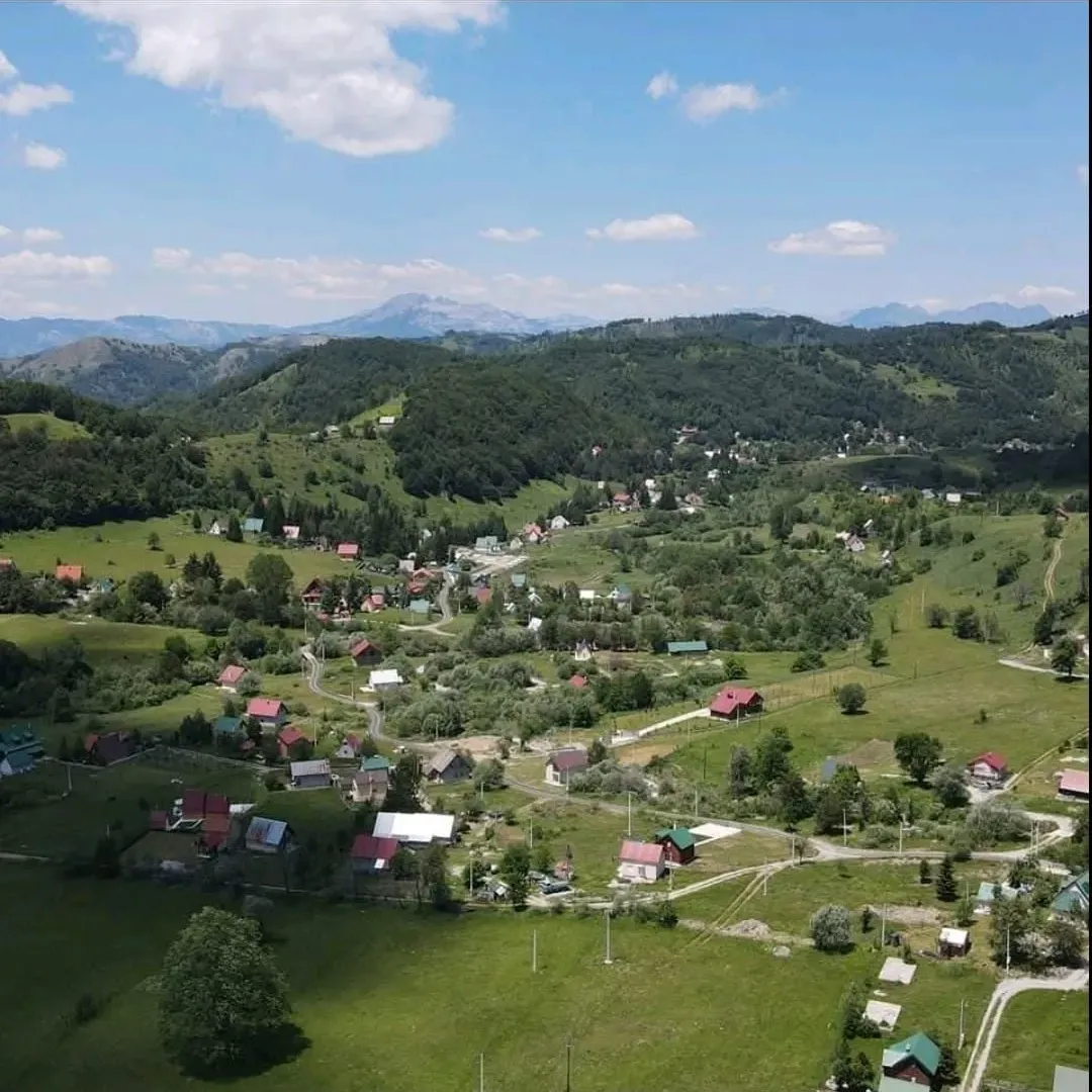 Prodaja, plac, 2093m², Veruša, Podgorica