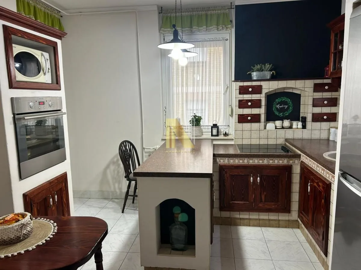 Prodaja, trosoban stan, 104m², Podbara, Novi Sad Sve Podlokacije