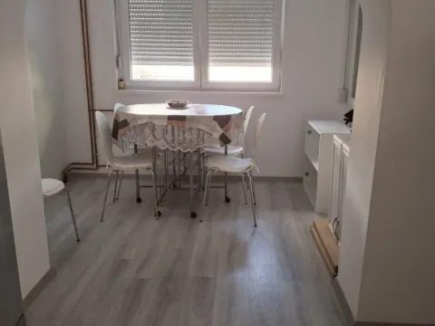Sale, house, 135m², Zemun Save Kovačevića, Zemun Sve Podlokacije
