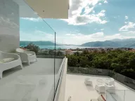 Izdavanje, četvorosoban stan, 273m², Marići, Tivat - image 28