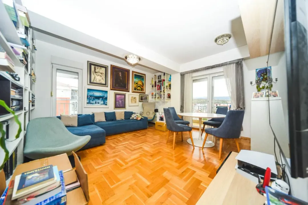 Prodaja, dvosoban stan, 83m², Blok 9, Podgorica