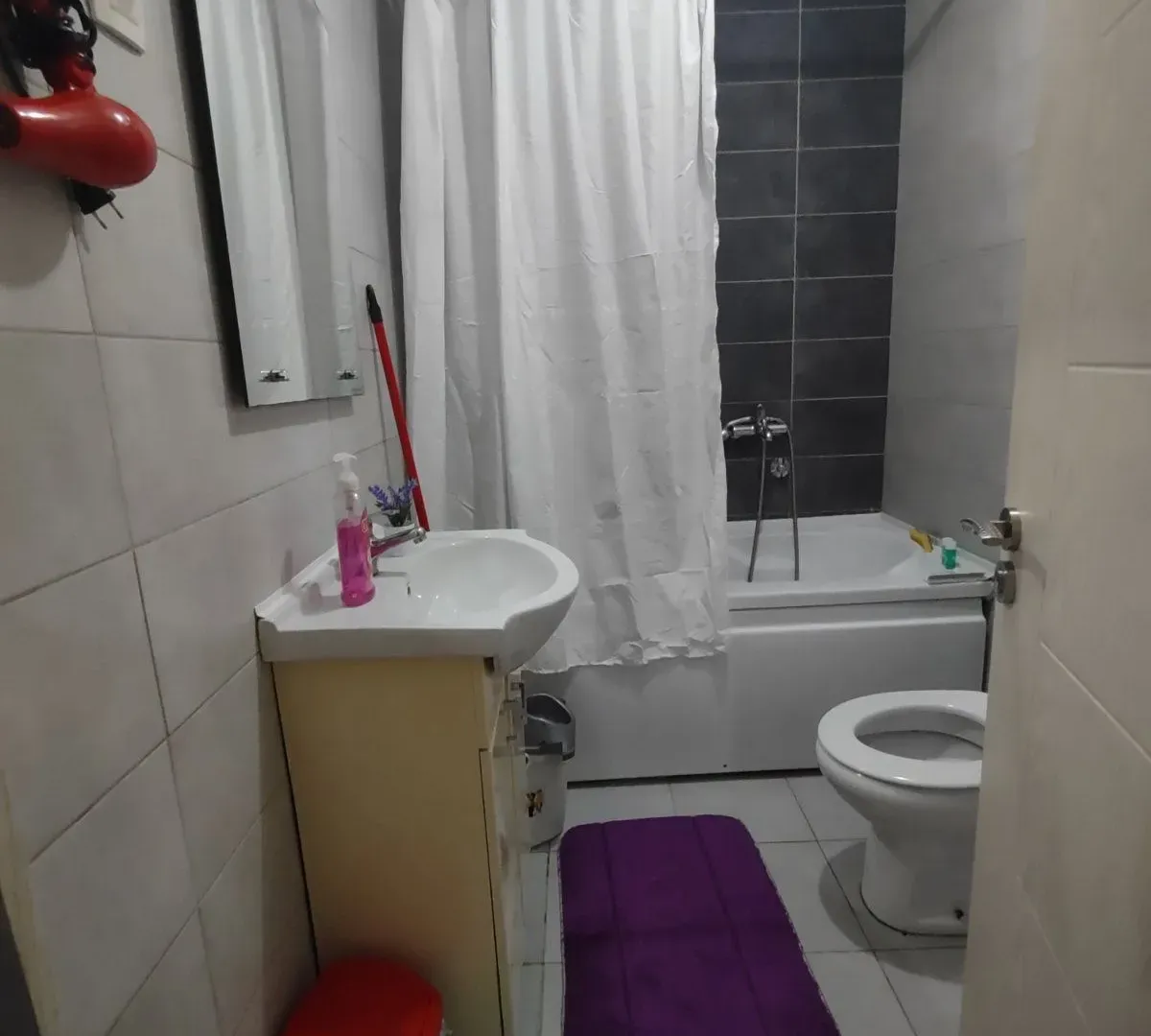 Izdavanje, dvosoban stan, 50m², Bar, Crna Gora
