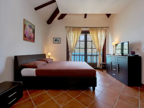 Sale, house, 235m², Kostanjica, Kotor - image 104