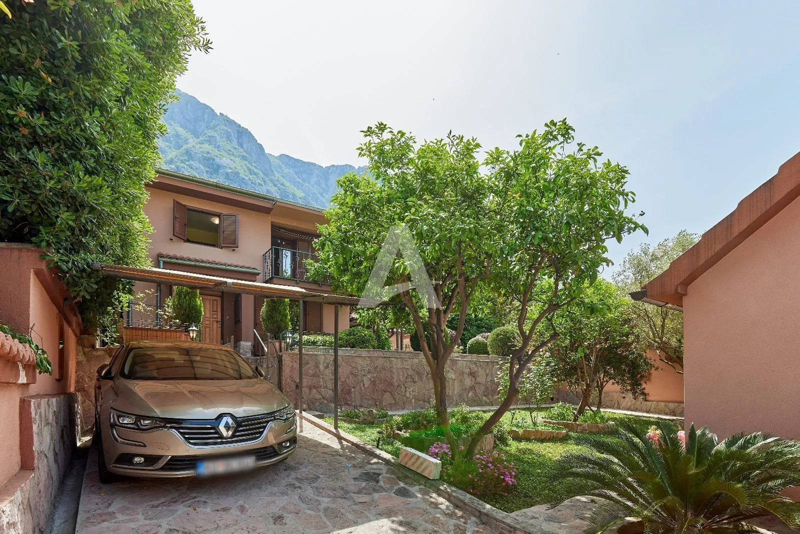 Prodaja, kuća, 120m², Dobrota, Kotor