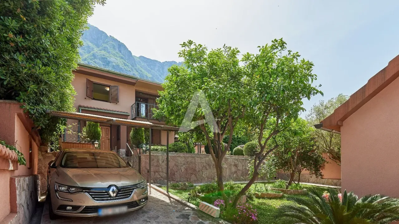 Prodaja, kuća, 120m², Dobrota, Kotor